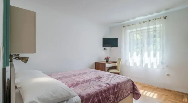 Lady, Cute Studio In Quiet Area, Prenota Appartamento Splitska 