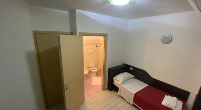 Одноместный номер HOTEL Poma