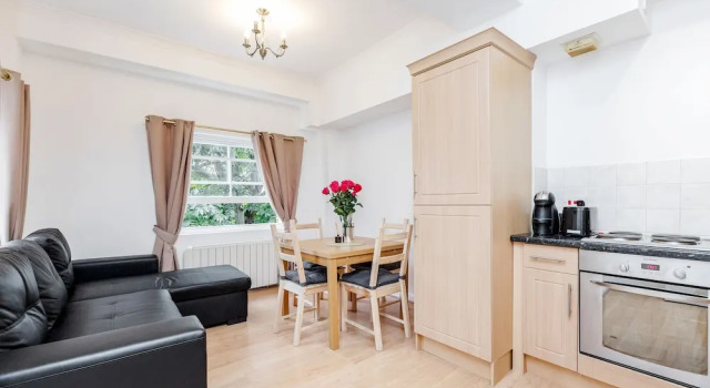 Smart 1bd apartment in Fulham Broadway, Varaa Huoneisto Asunnot kohteessa Merseyside, Huoneisto