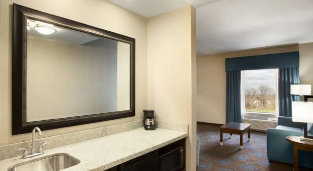 Люкс Hampton Inn & Suites Edgewood/Aberdeen-South