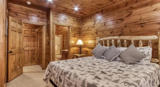 Lazy Bear Lodge