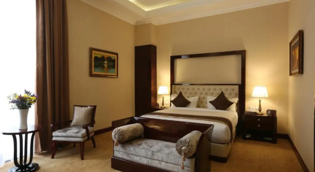 Standardowy dwuosobowy pokój i balkonem Sapphire Addis Hotel