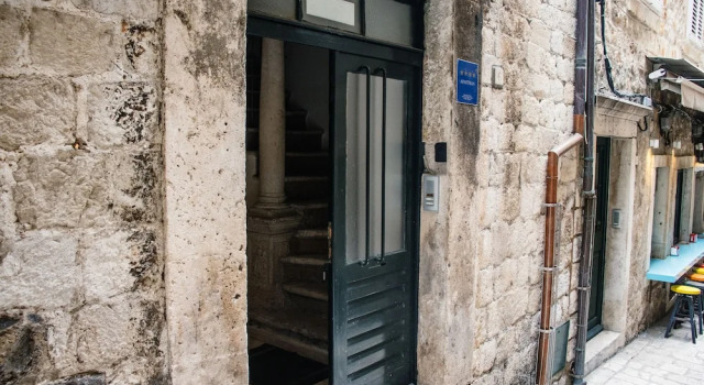Lovely 1-bed Apartment Niko in Dubrovnik, Забронировать Апартаменты/квартира Апартаменты Дубровника, рядом с Церковь Святого Спаса, Апартаменты/квартира