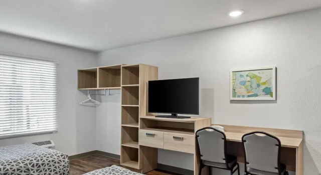 Четырёхместный люкс WoodSpring Suites St Peters-OFallon