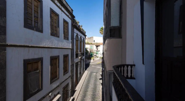 Balcony Spacious 2BR Arucas Historic Center, Book Apartment Arucas Gran Canaria