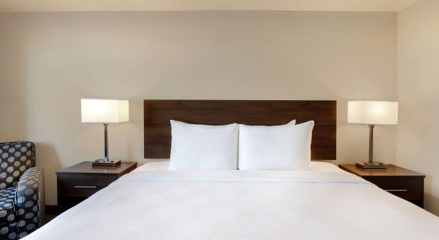 Days Inn & Suites by Wyndham Yorkton, Prenota Hotel Yorkton Saskatchewan
