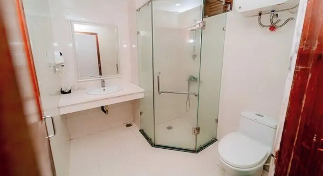 Двухместный номер Superior Hoa Hong 1 Hotel SS - by Bay Luxury