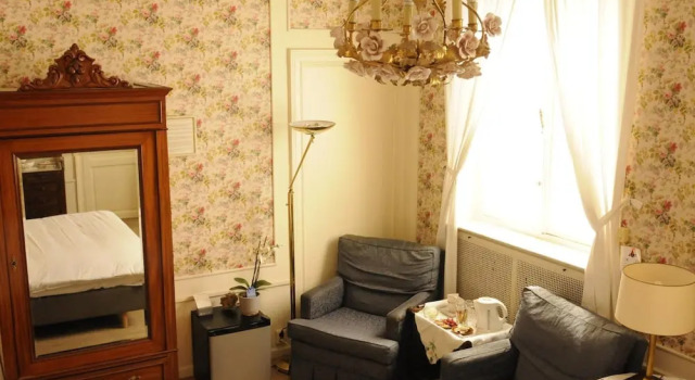 Двухместный номер Deluxe с видом на сад Charming 19th century small castle FINE FLEUR surrounded by quiet garden
