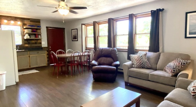 Calm Waters Resort, Забронировать Курортный отель Брэнсон Table Rock Lake