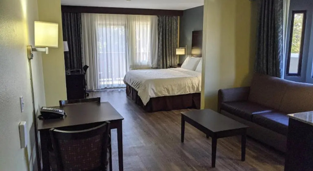 Люкс Holiday Inn Express Hotel & Suites Solana Beach-Del Mar by IHG