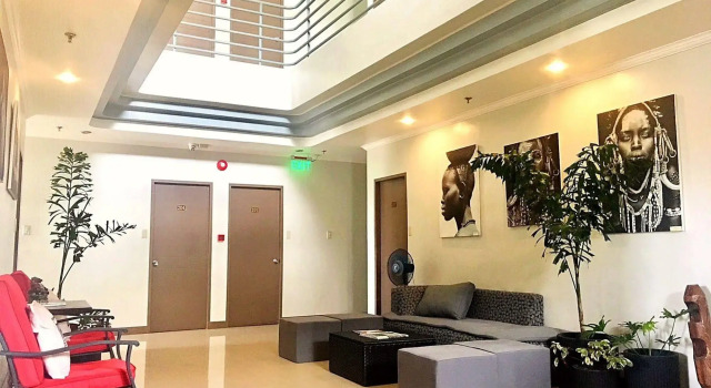 Hotel Tiffany - Laoag, Забронировать Отель Лаоак 