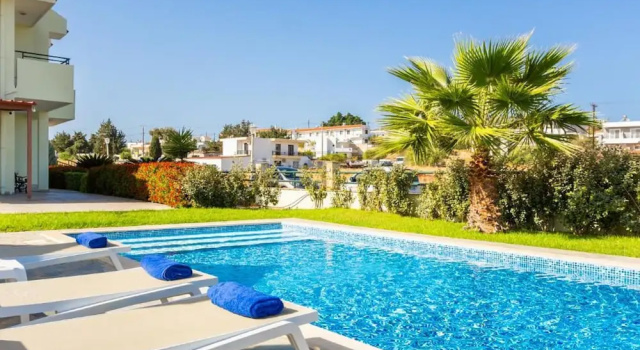 Коттедж Amphitrite Villa