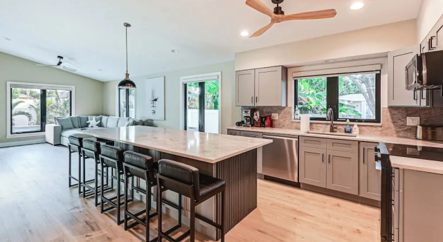 1 Mi to Beach! Modern Tropical Retreat in Naples