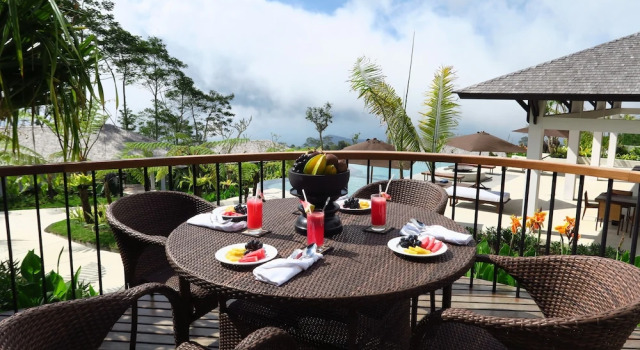 Вилла с балконом Alta Vista Mountain Villa Bali
