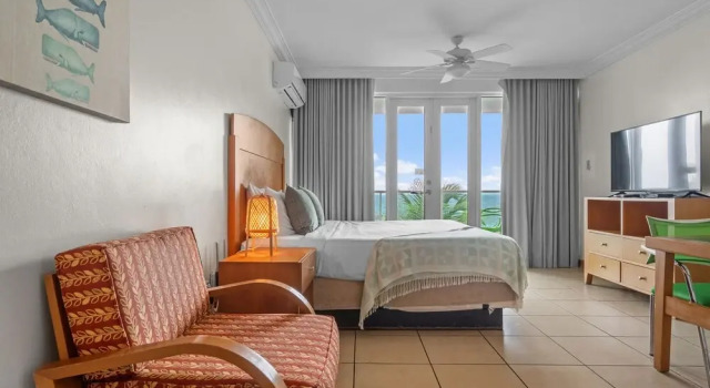 Oceanfront Oasis Couple s Retreat San Juan, Забронировать Апартаменты/квартира Сан-Хуан-Антигуо , рядом с Конференц-центр Пуэрто-Рико