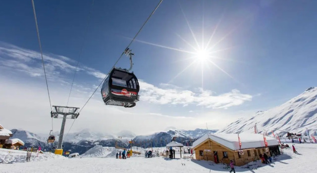 Bergquell B, Varaa Hotelli Naters Belalp
