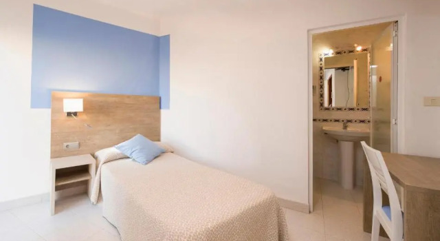 Одноместный номер Standard Hostal Marí