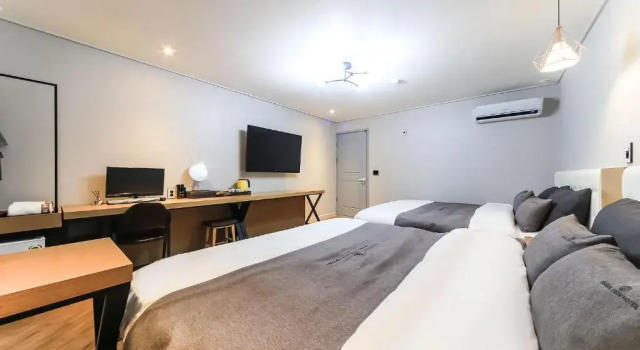 Двухместный номер Deluxe с видом на город Busan Station BUSAN VIEW HOTEL