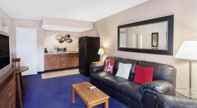Двухместный номер Standard Baymont by Wyndham London KY