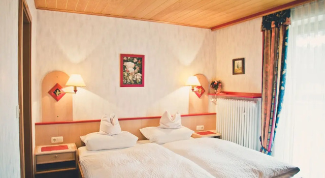 Stan's Bed & Breakfast, Varaa Bed and Breakfast Hotellit Baijeri pysäköinnillä, Pysäköinti
