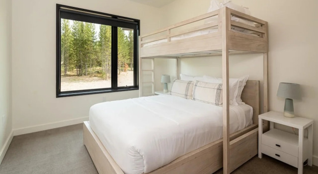 221 Lakelodge 2 Bedroom Condo by Moonlight Basin Lodging, Buchen Sie Ferienwohnung Big Sky Montana