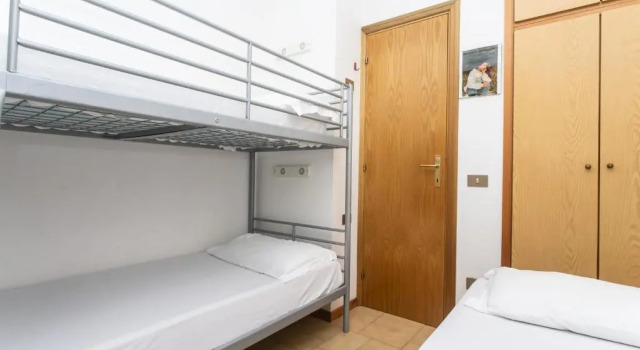 N215 - Numana, trilocale con portico, Rezervovat Hotel Numana 