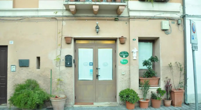 Bed And Breakfast Piazza Mercato, Забронировать Отель «постель и завтрак» Пескара Побережье Абруццо, рядом с Железнодорожный вокзал Пескара