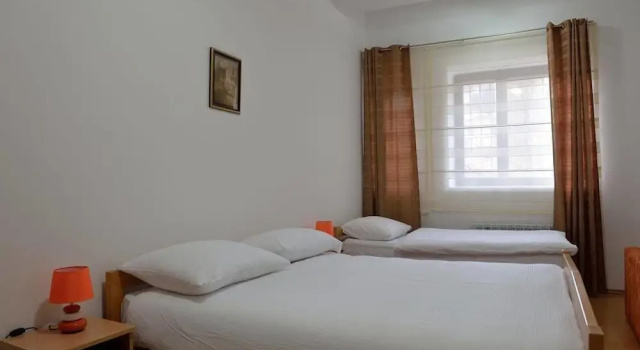 Трёхместный номер Standard Hotel Corner