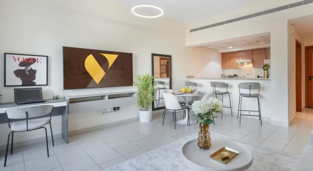 Апартаменты Luxury Vogue | Al Dhafrah 2 Greens near Mall of Emirates