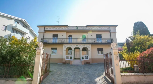 Апартаменты с 2 комнатами Villa Mimosa Apartments