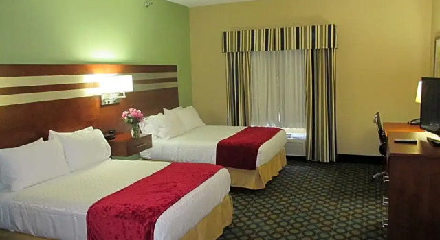 Шестиместный люкс Best Western Troy Hotel