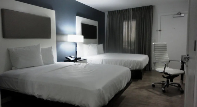 Двухместный номер Standard с балконом и с красивым видом из окна Lotus Boutique Inn and Suites