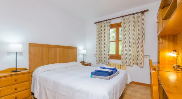 CAN Pere Vell, Rezerwuj Hotel Hotele w Majorka z parkingiem, Parking