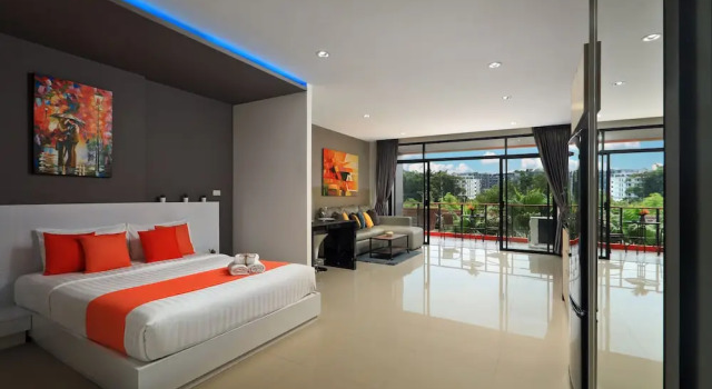 Люкс Nai Harn Condominium