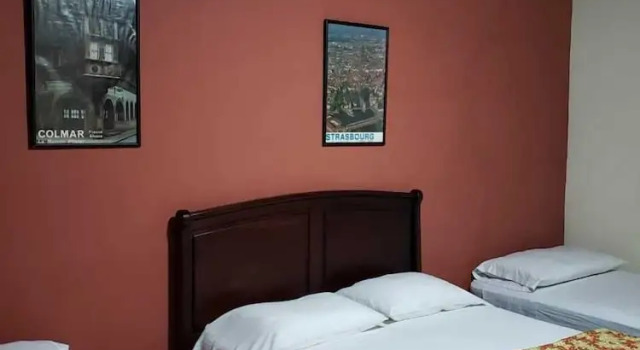 Четырёхместный номер Standard Hotel Alsacia