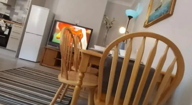 Gorgeous 4-bedroom House in Orpington, Buchen Sie Hotel Orpington Großraum London