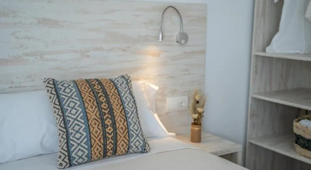 Hostal Rosell, Book Hotel Sant Antoni de Portmany 