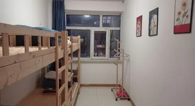 Кровать в общем номере (мужской номер) Fuyuan Dongshijie Youth Hostel