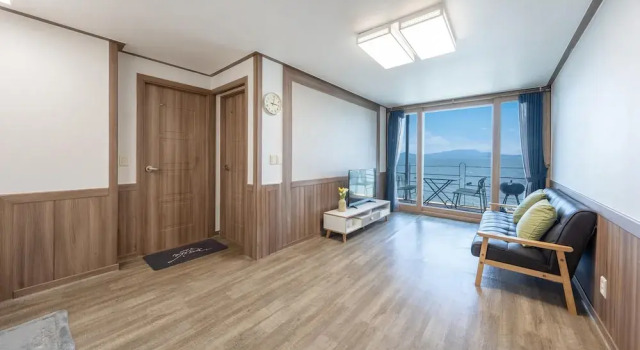 Номер Standard Yeosu Eoneumeosjinnal Pension