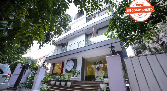 OYO Townhouse 033 Siri Fort, Забронировать Отель Отели Нью-Дели с завтраком, Завтраки