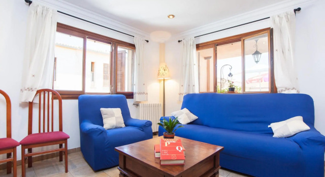 CAS Barber - Villa for 8 People in Muro, Rezerwuj Willa Hotele w Majorka z parkingiem, Parking