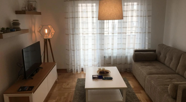 Apartment Triton, Забронировать Апартаменты/квартира Врачар Белград, рядом с Храм Святого Саввы