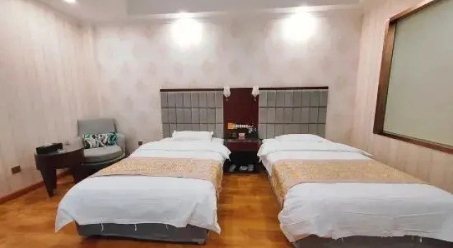 Люкс Business Tianfu Business Hotel