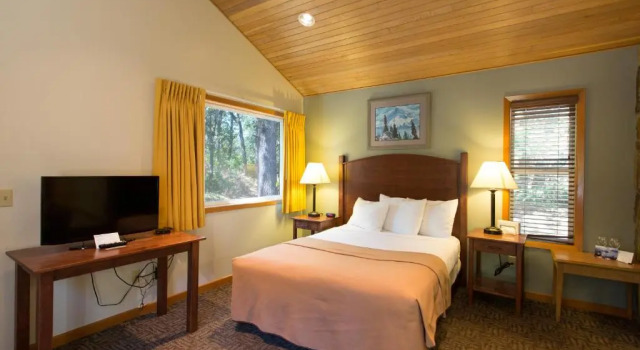 Четырёхместный люкс Westcliff Lodge