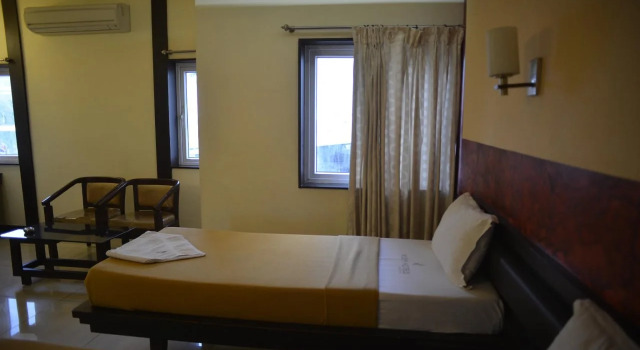 Vijey Hotels - Trichy Central