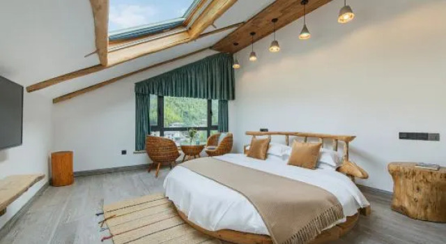 Семейный люкс с красивым видом из окна Anji Qingshi Shang · Cave Hot Spring Homestay