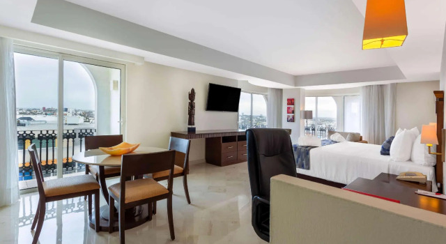 Двухместный люкс Ramada Plaza by Wyndham Veracruz Boca del Rio