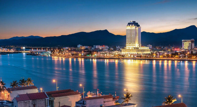 Номер Deluxe с видом на реку Meliá Vinpearl Quang Binh