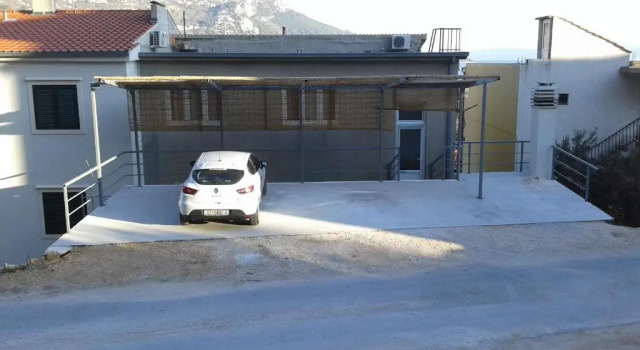 Apartment Nevena, Book Lejlighed Hoteller i Split Region med parkering, Parkering