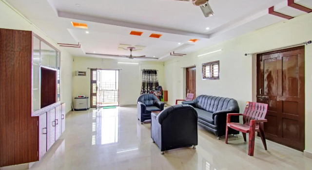 Oyo Flagship 81251 Sea Coastal Inn 2, Rezerwuj Hotel Hotele w Andhra Pradesh z parkingiem, Parking